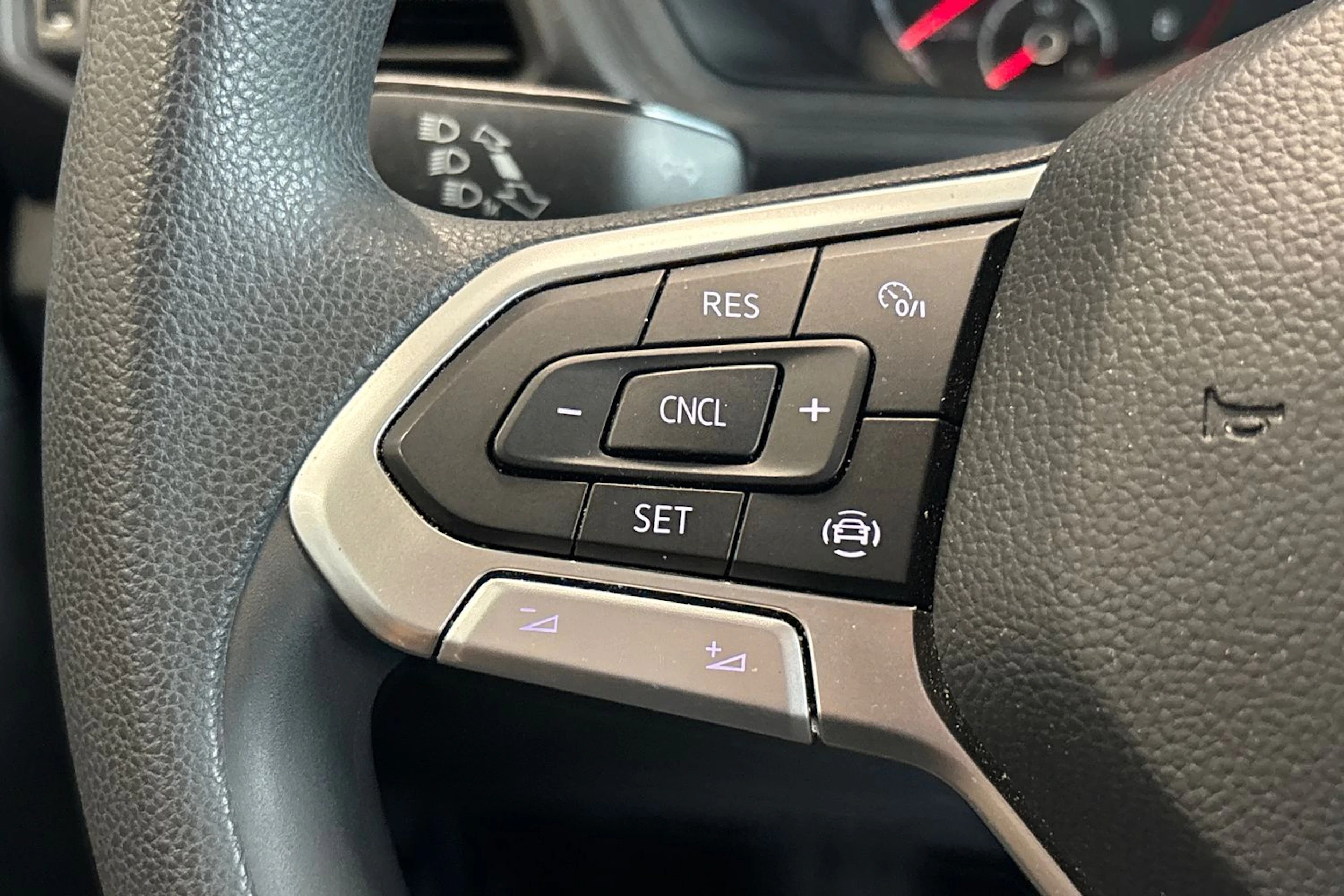 valkoinen Volkswagen T-Cross 2020 kuva 22.