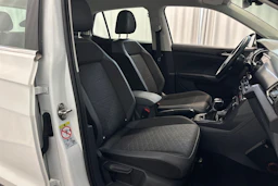 valkoinen Volkswagen T-Cross 2020 kuva 11.