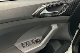 valkoinen Volkswagen T-Cross 2020 kuva 14.