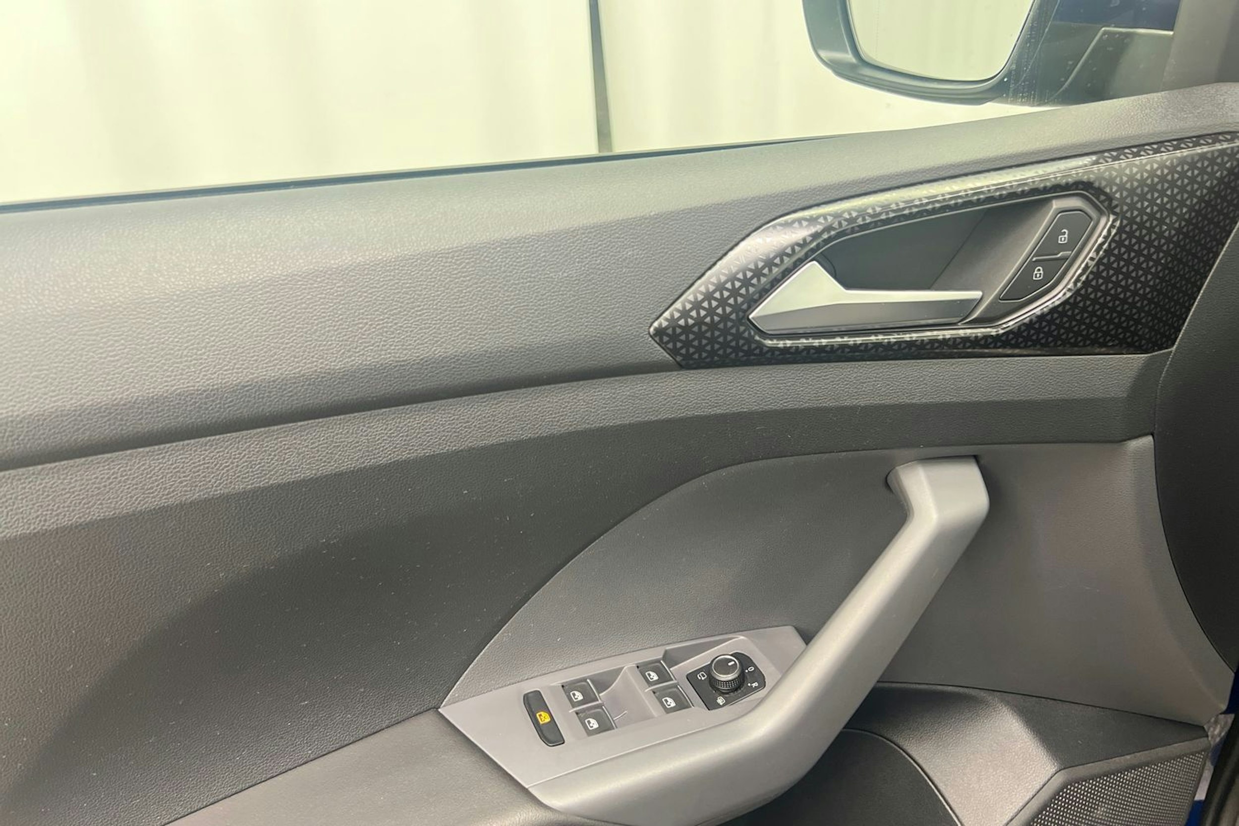 met. sininen Volkswagen T-Cross 2020 kuva 18.