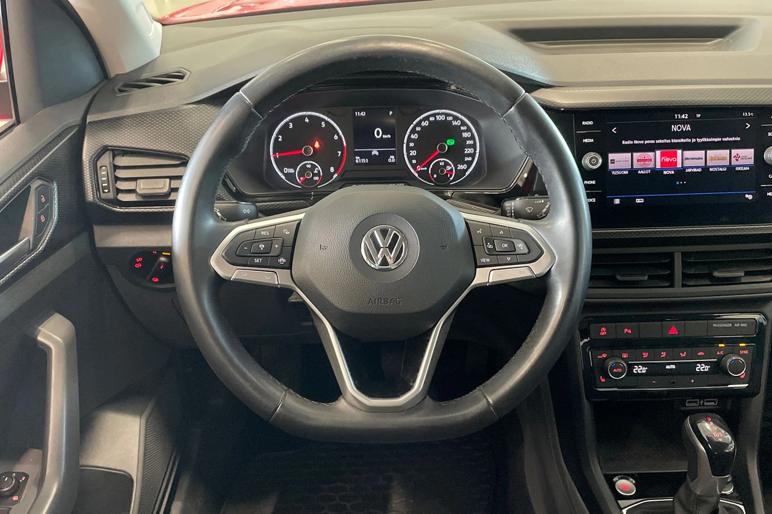 punainen Volkswagen T-Cross 2020 kuva 16.