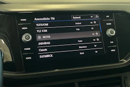 punainen Volkswagen T-Cross 2020 kuva 21.