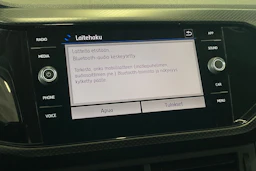punainen Volkswagen T-Cross 2020 kuva 22.