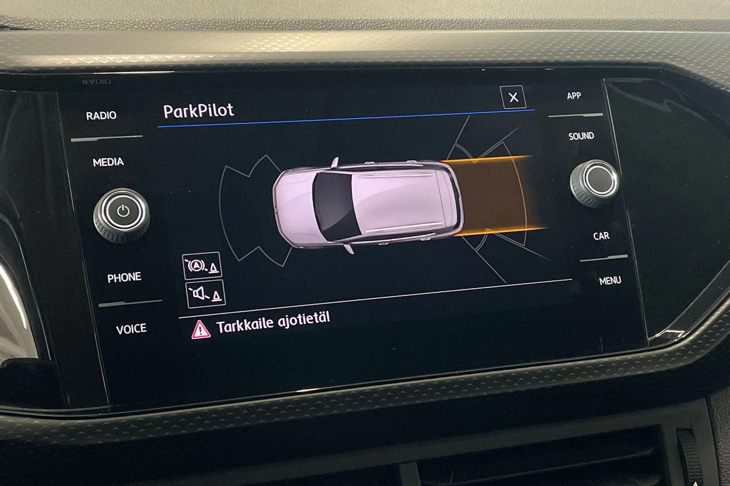 punainen Volkswagen T-Cross 2020 kuva 26.