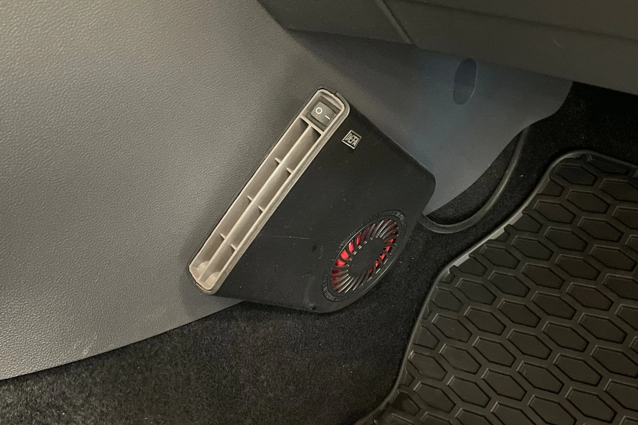punainen Volkswagen T-Cross 2020 kuva 31.
