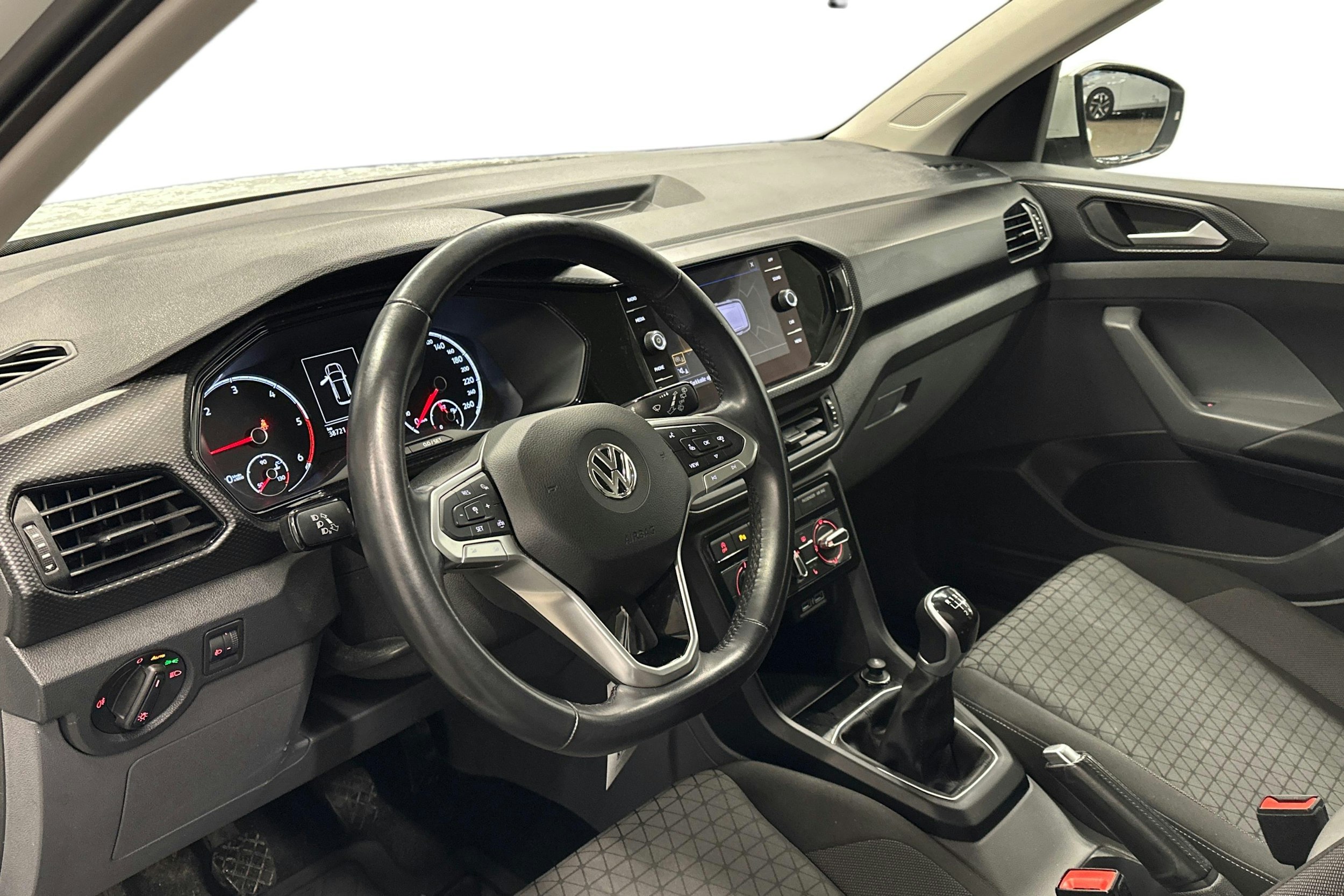 valkoinen Volkswagen T-Cross 2020 kuva 3.