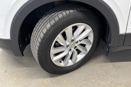 valkoinen Volkswagen T-Cross 2020 kuva 13.