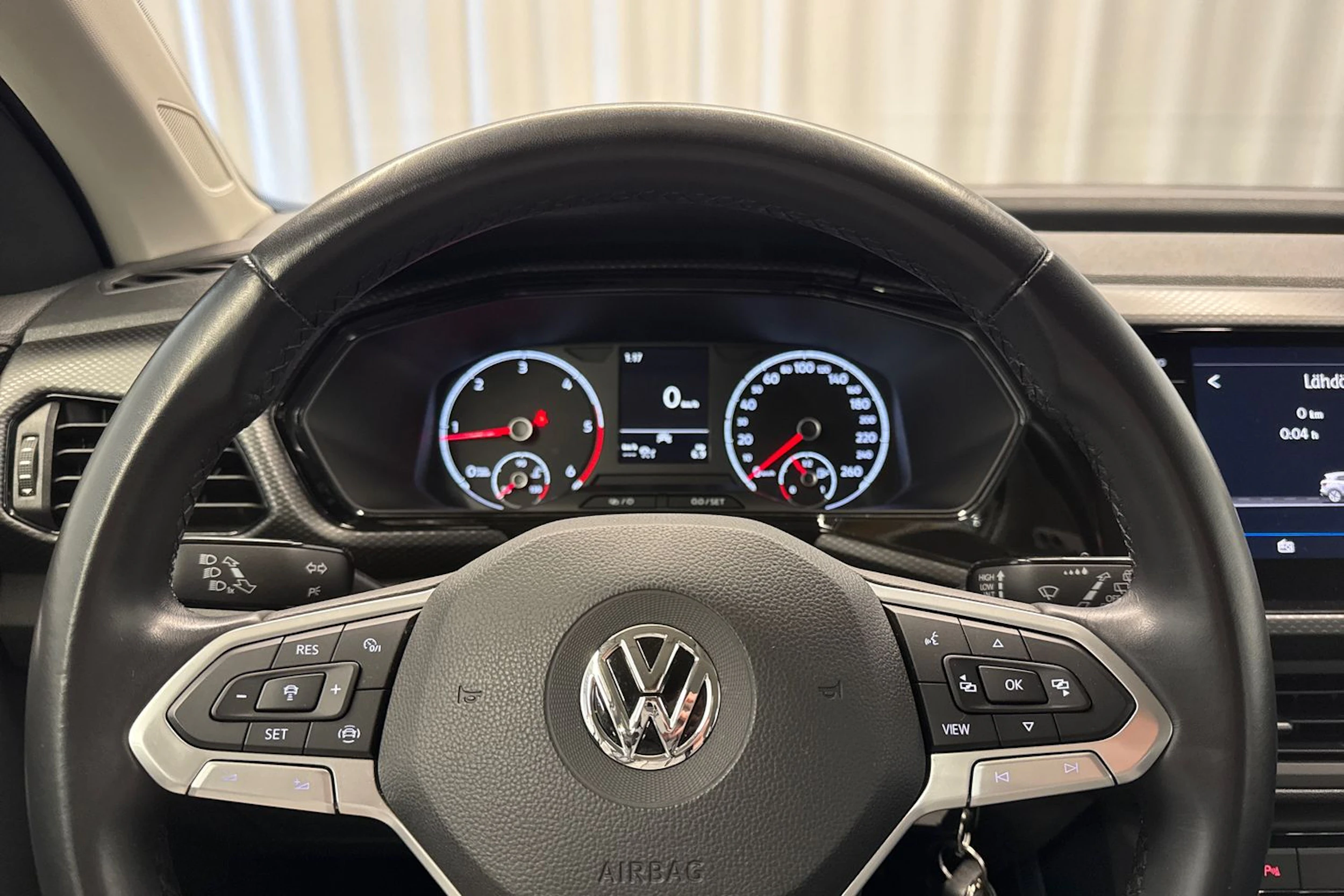 valkoinen Volkswagen T-Cross 2020 kuva 24.