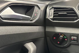 valkoinen Volkswagen T-Cross 2020 kuva 26.