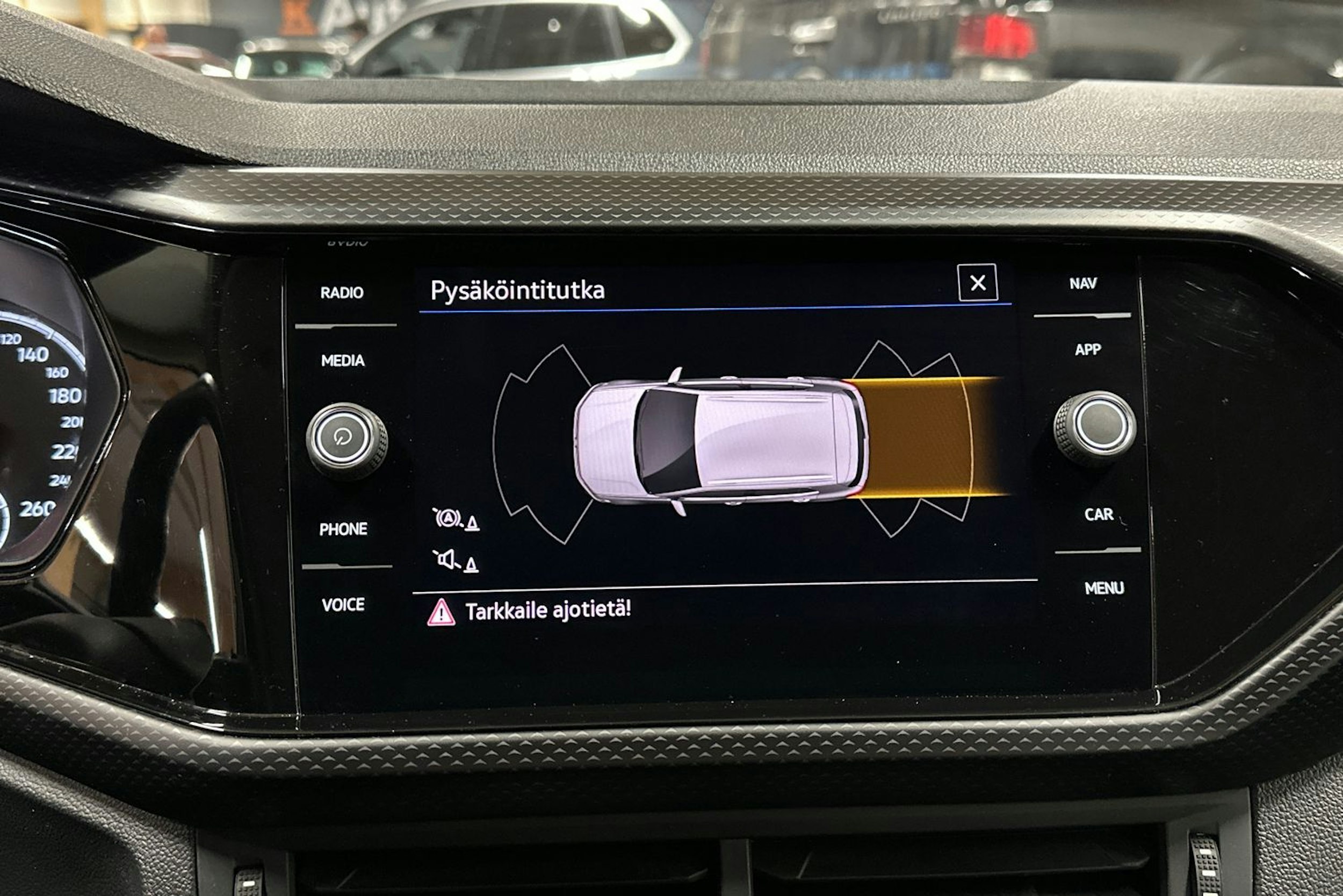 valkoinen Volkswagen T-Cross 2021 kuva 15.