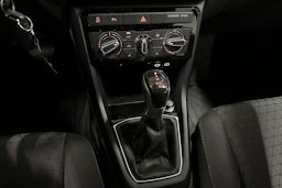 valkoinen Volkswagen T-Cross 2021 kuva 21.