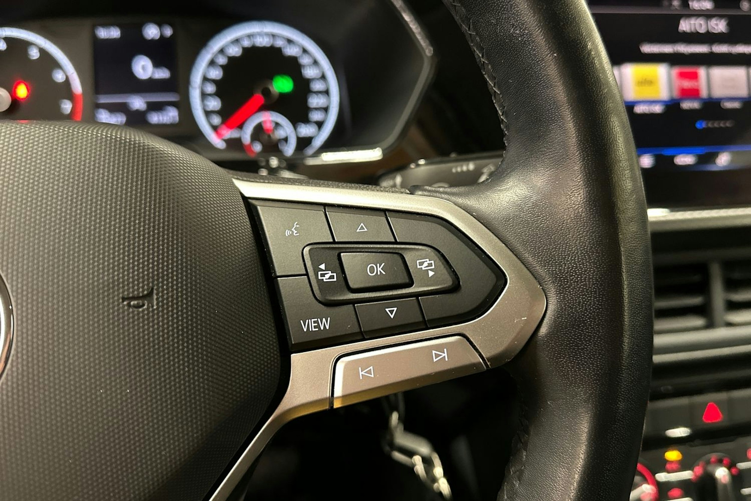 valkoinen Volkswagen T-Cross 2021 kuva 24.