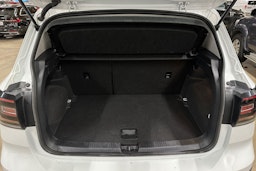 valkoinen Volkswagen T-Cross 2021 kuva 27.