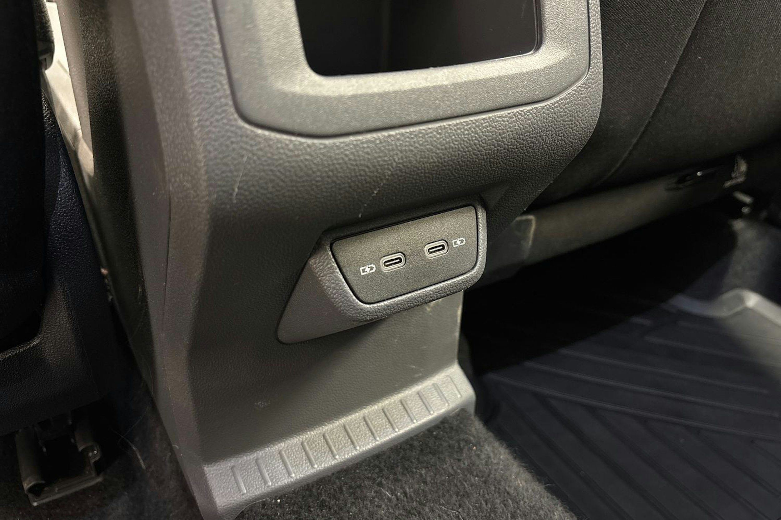 valkoinen Volkswagen T-Cross 2021 kuva 15.