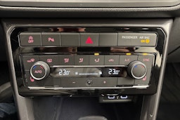 valkoinen Volkswagen T-Cross 2021 kuva 21.