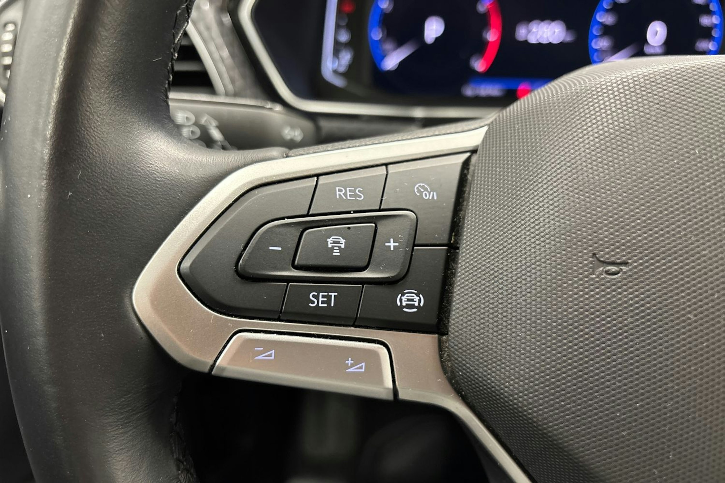 valkoinen Volkswagen T-Cross 2021 kuva 23.