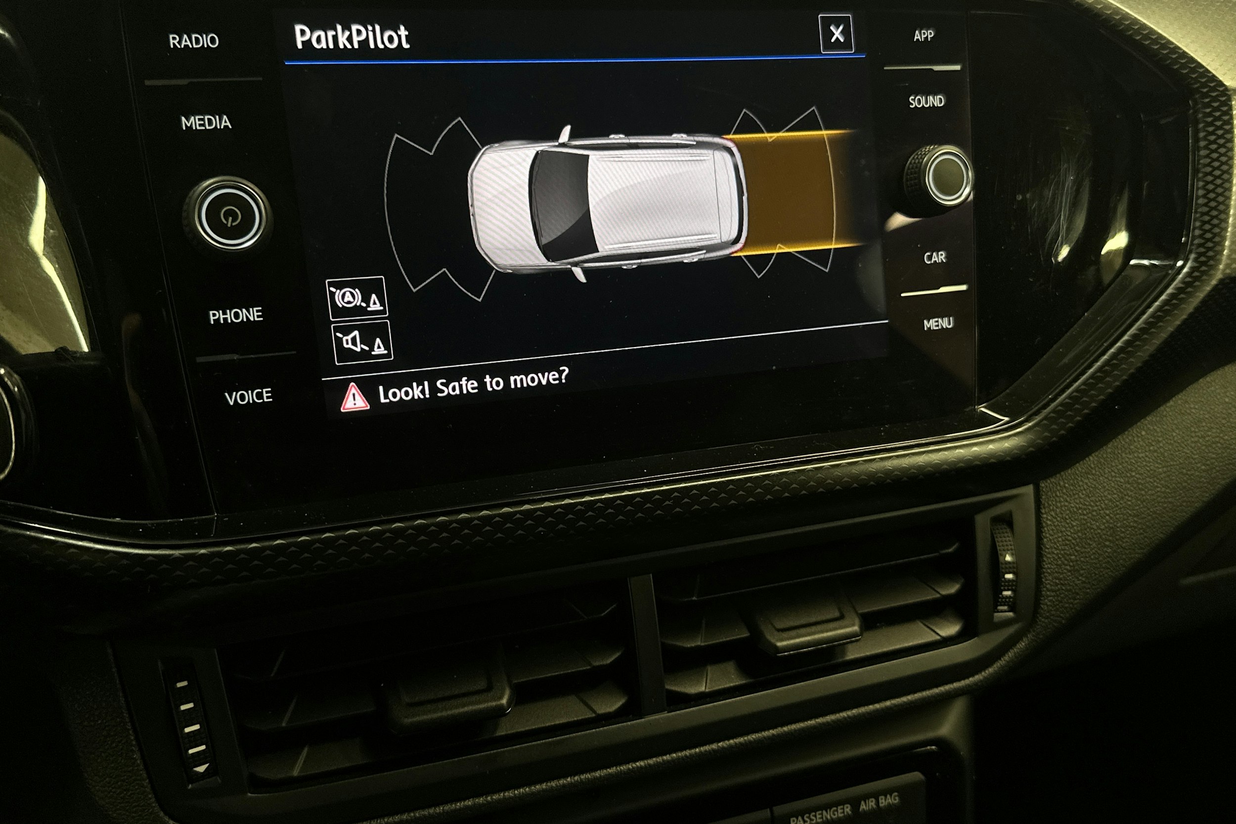 Sininen Volkswagen T-Cross 2020 kuva 16.