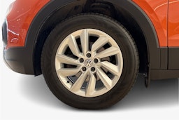 oranssi Volkswagen T-Cross 2020 kuva 11.
