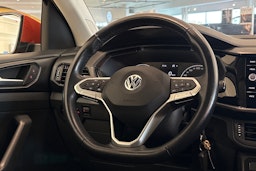 oranssi Volkswagen T-Cross 2020 kuva 16.