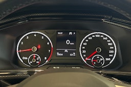 oranssi Volkswagen T-Cross 2020 kuva 17.
