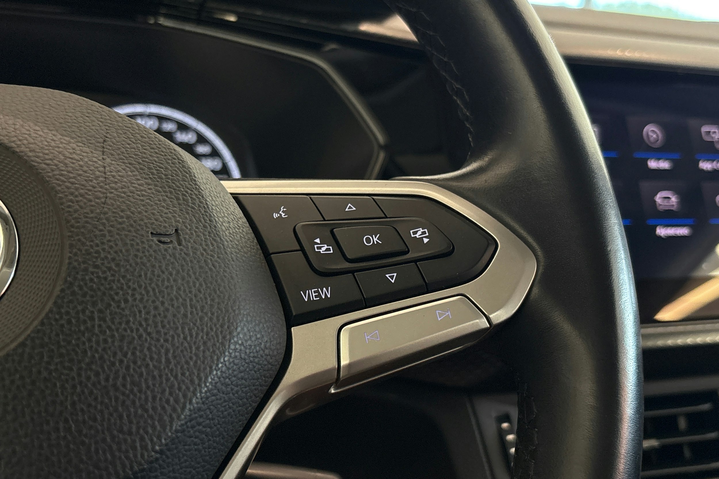 oranssi Volkswagen T-Cross 2020 kuva 19.