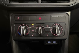 sininen Volkswagen T-Cross 2020 kuva 20.