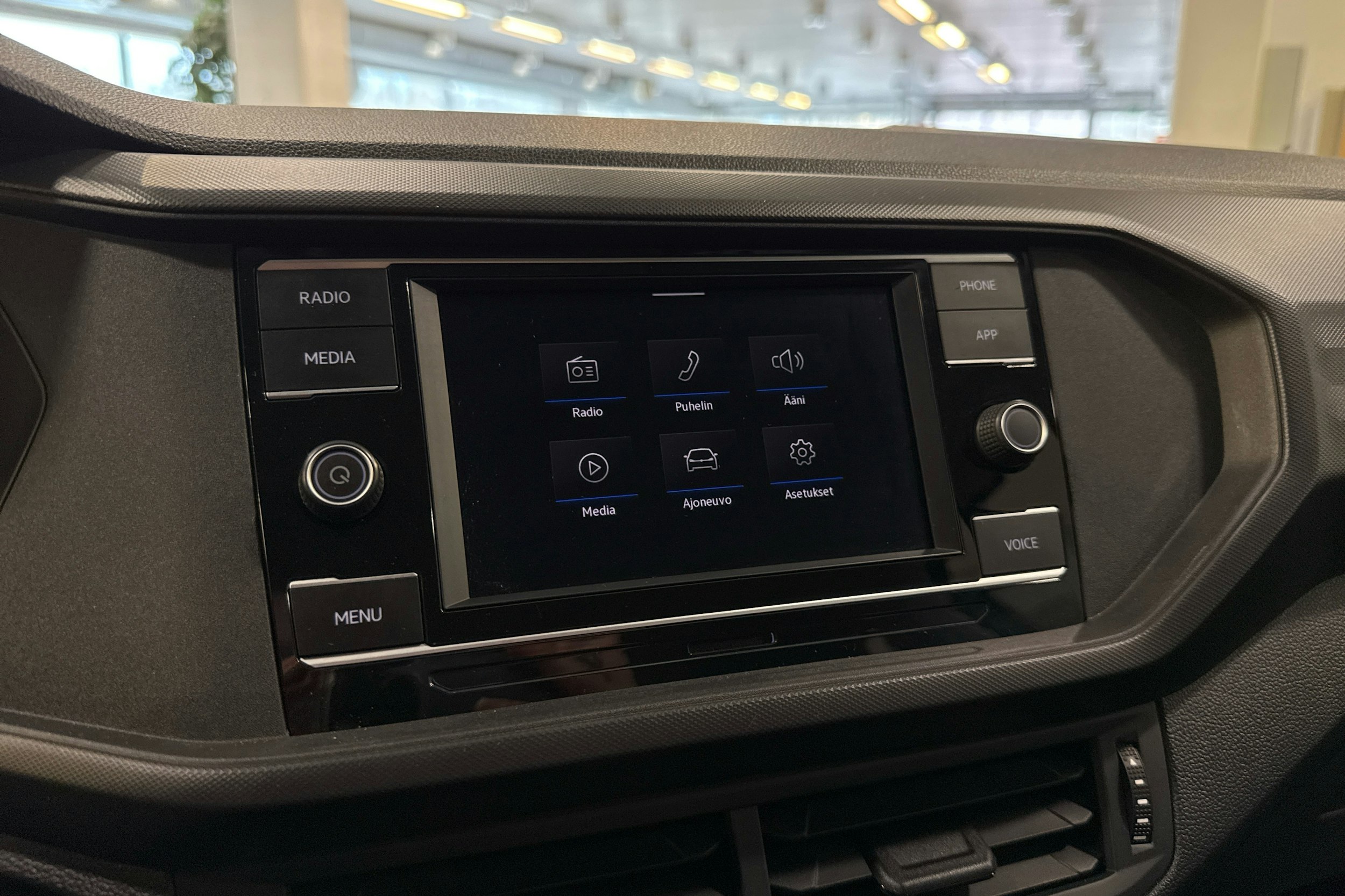 sininen Volkswagen T-Cross 2020 kuva 21.