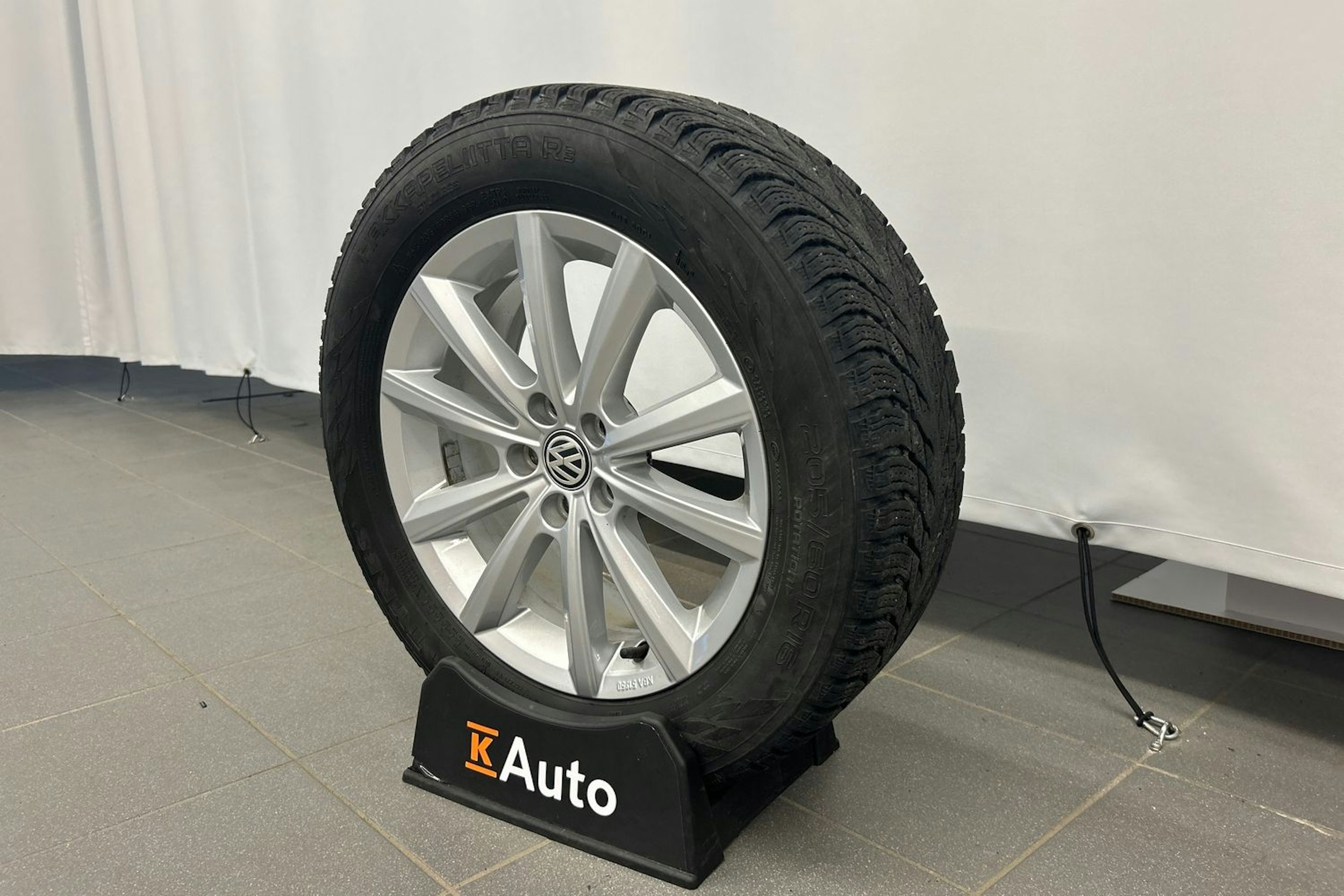 oranssi Volkswagen T-Cross 2020 kuva 26.