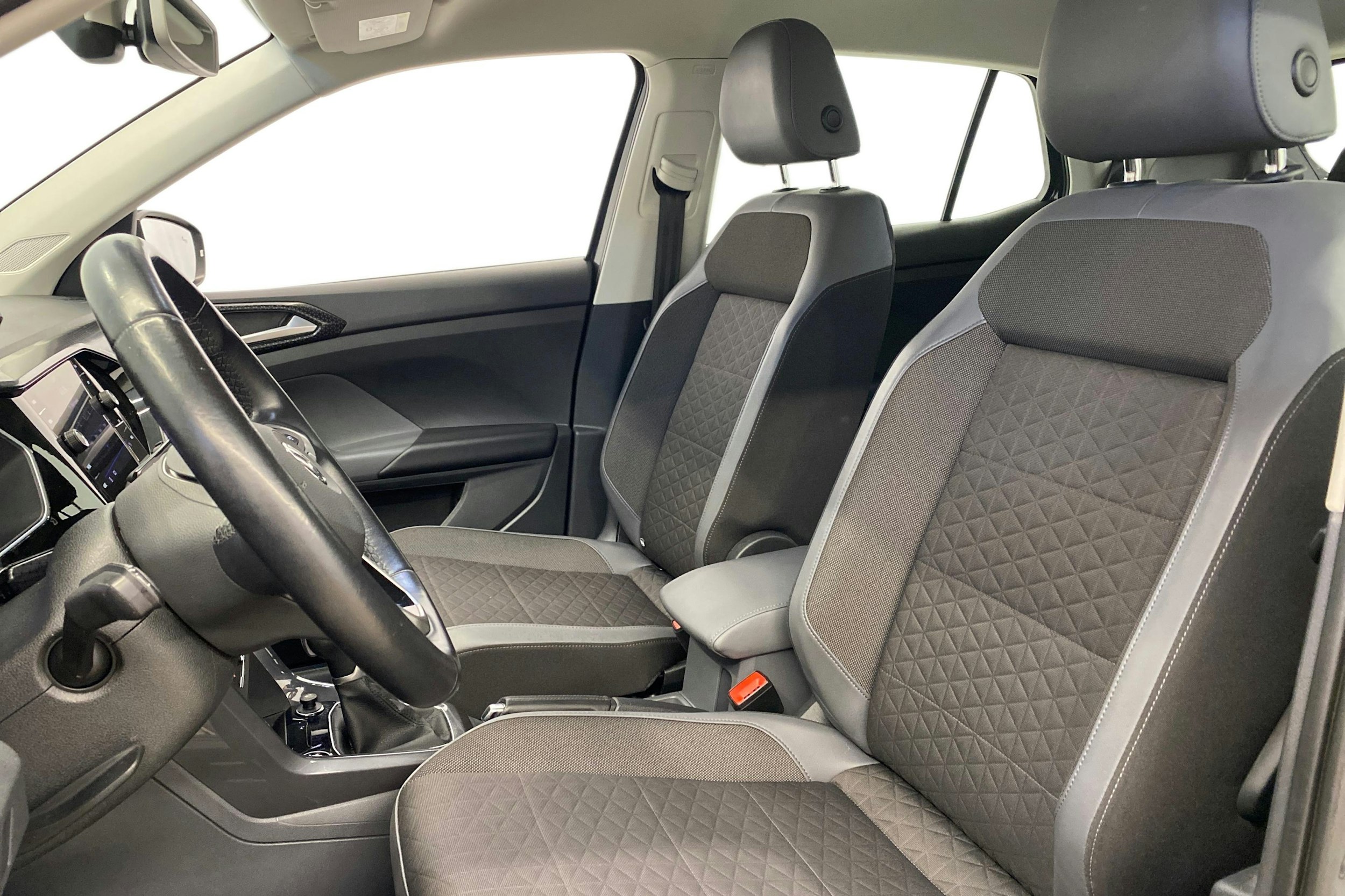 harmaa Volkswagen T-Cross 2020 kuva 11.