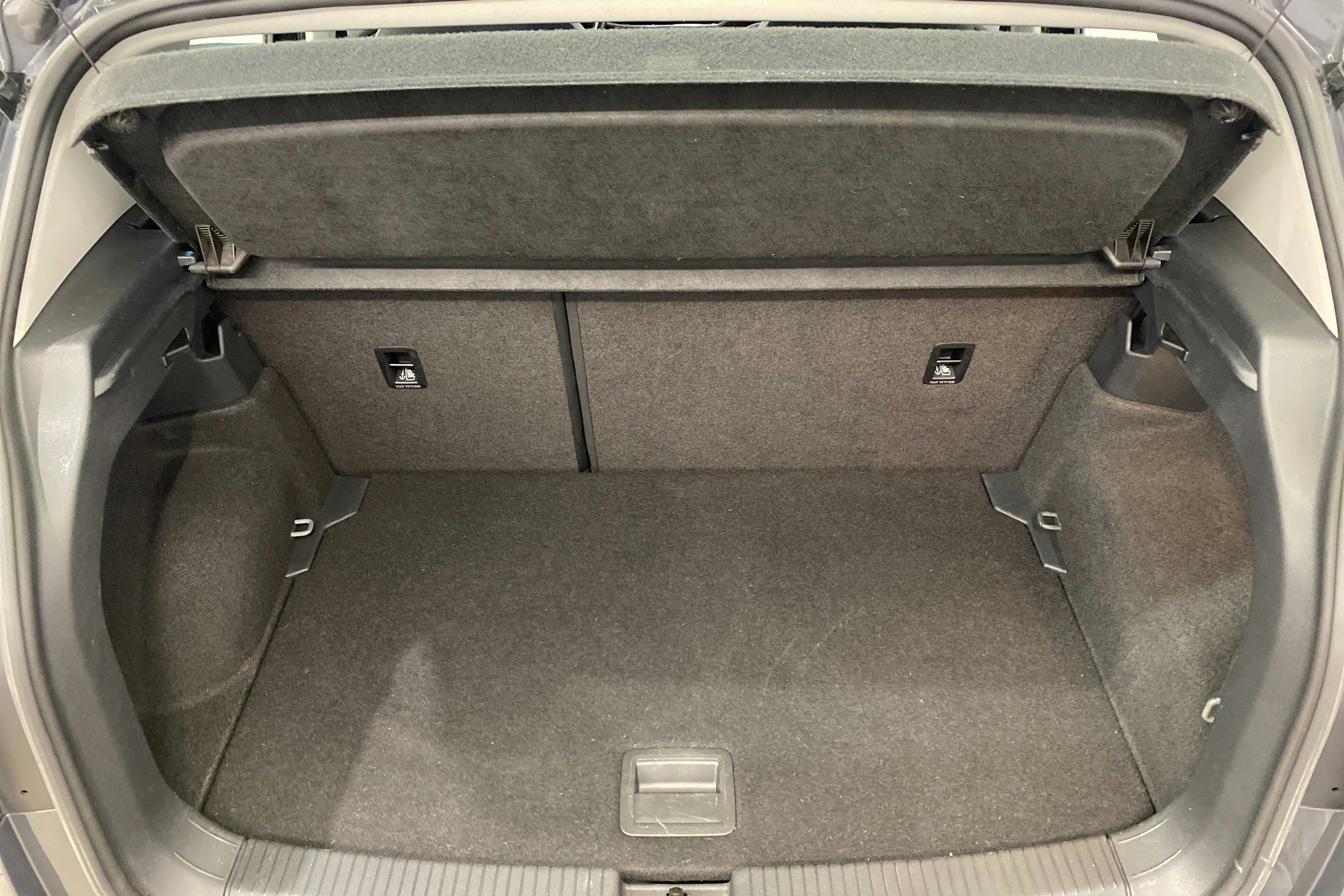 harmaa Volkswagen T-Cross 2020 kuva 16.