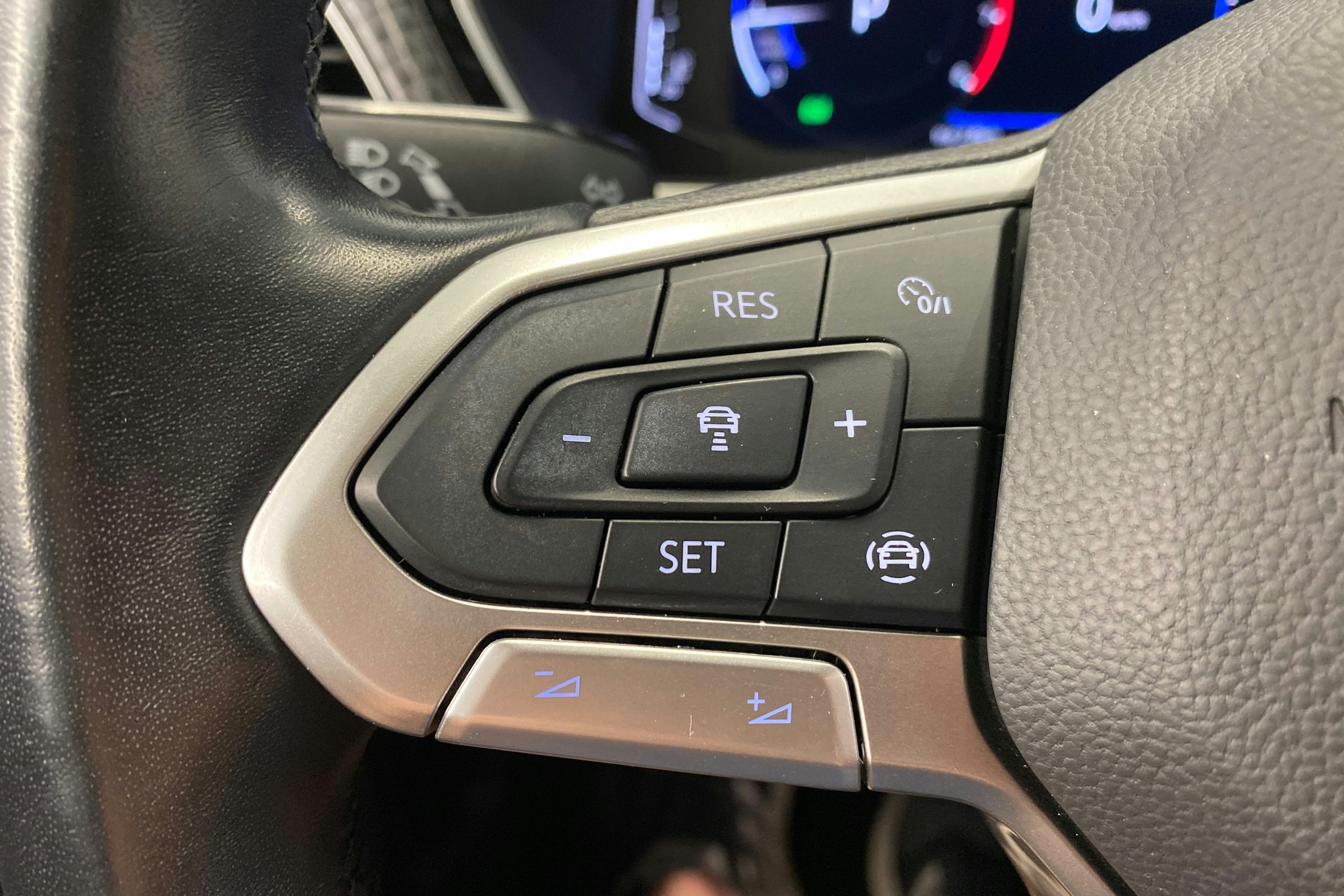 harmaa Volkswagen T-Cross 2020 kuva 19.