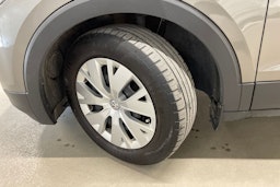 harmaa Volkswagen T-Cross 2020 kuva 13.