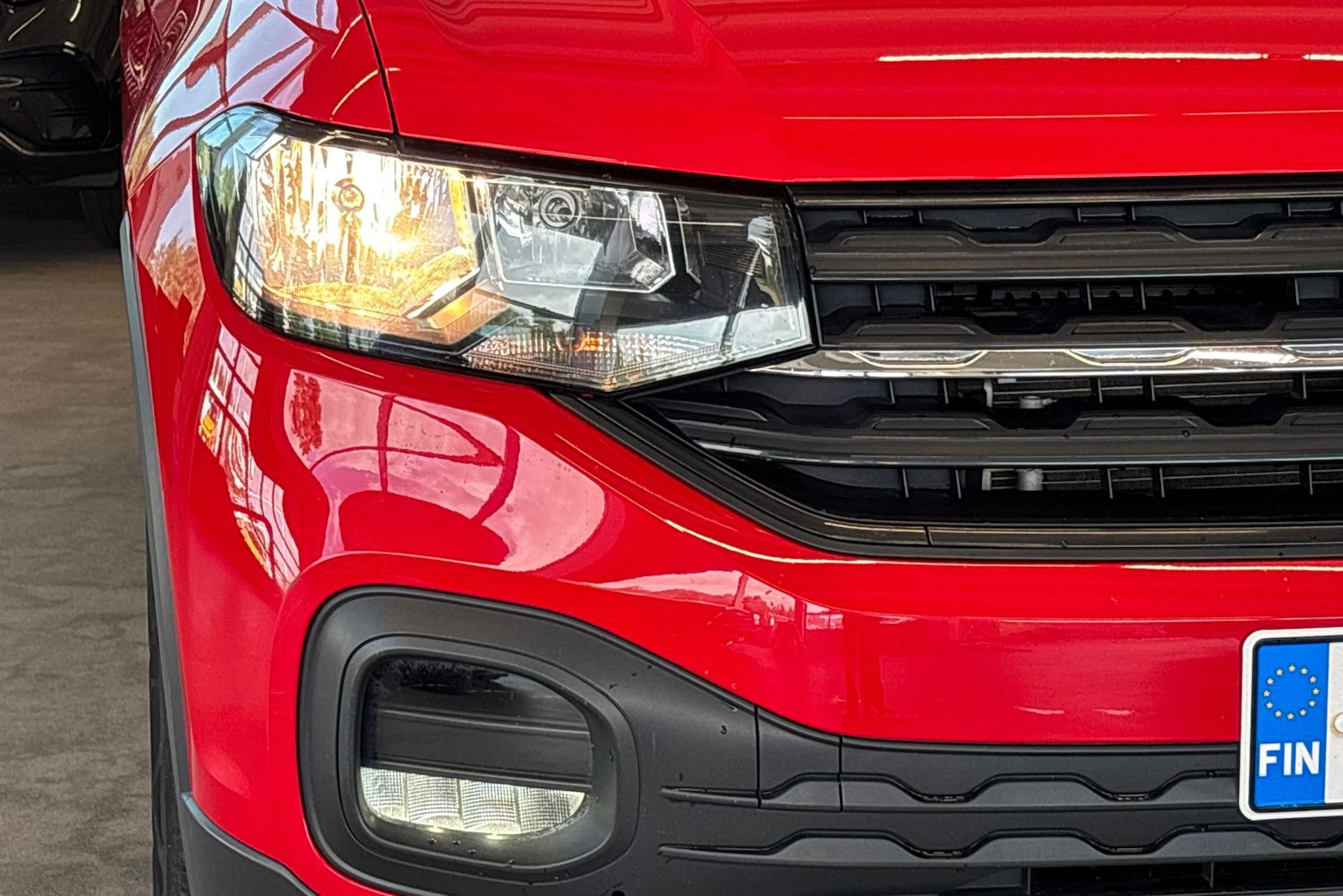 punainen Volkswagen T-Cross 2020 kuva 13.