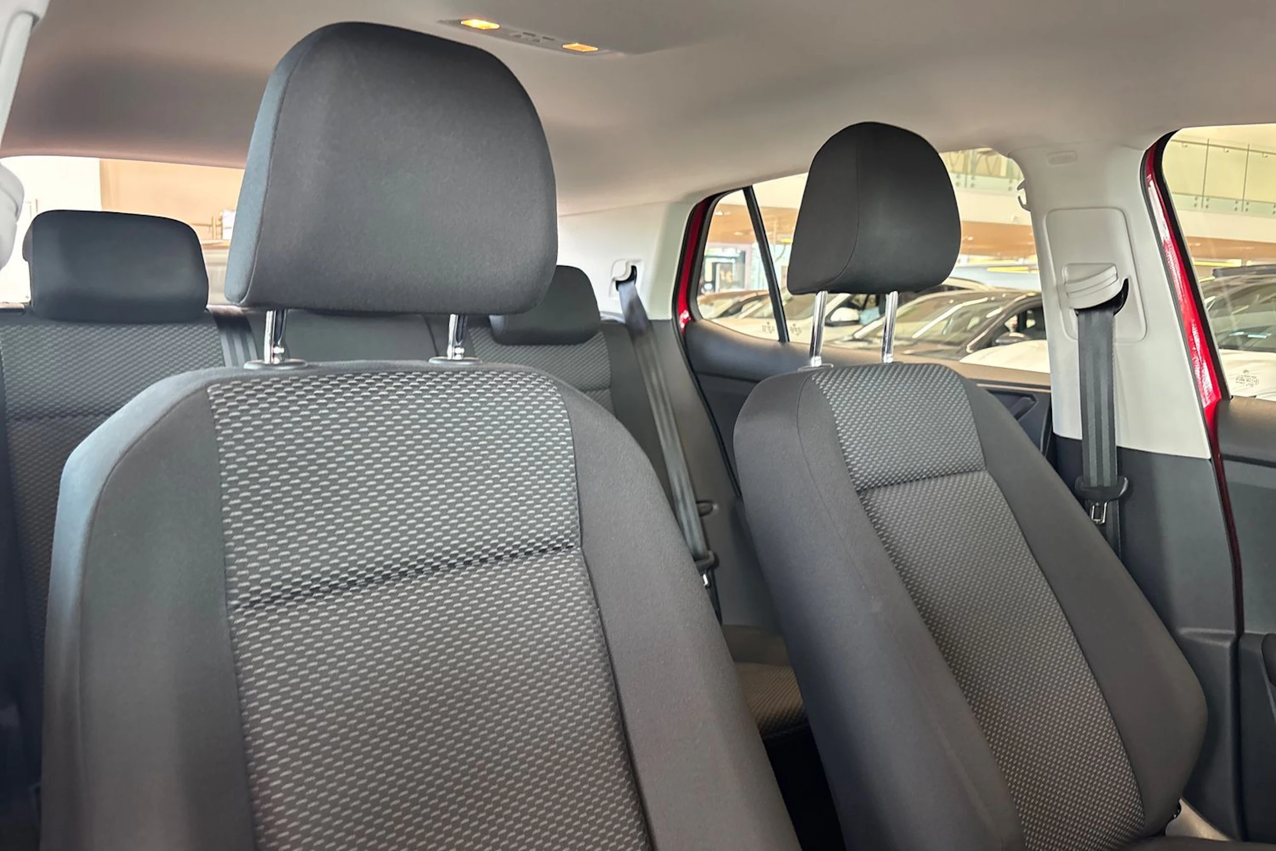punainen Volkswagen T-Cross 2020 kuva 18.