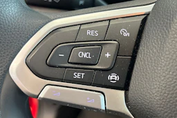 punainen Volkswagen T-Cross 2020 kuva 21.