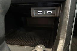 punainen Volkswagen T-Cross 2020 kuva 24.