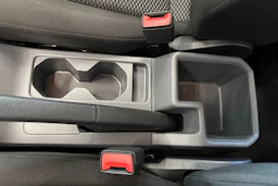 punainen Volkswagen T-Cross 2020 kuva 26.