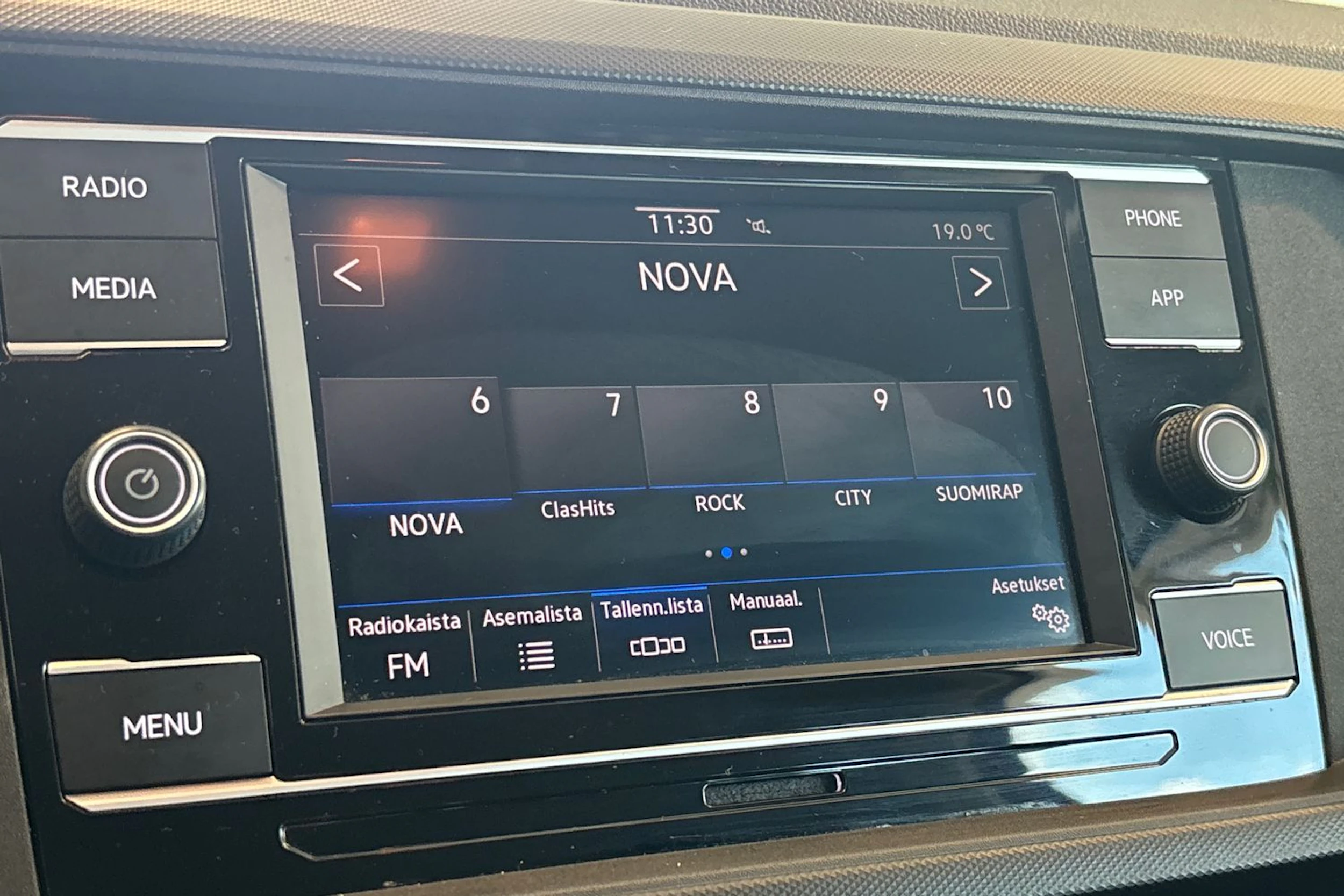 punainen Volkswagen T-Cross 2020 kuva 27.