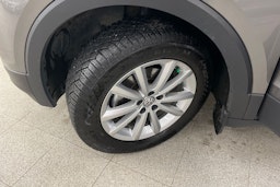 Harmaa Volkswagen T-Cross 2020 kuva 13.