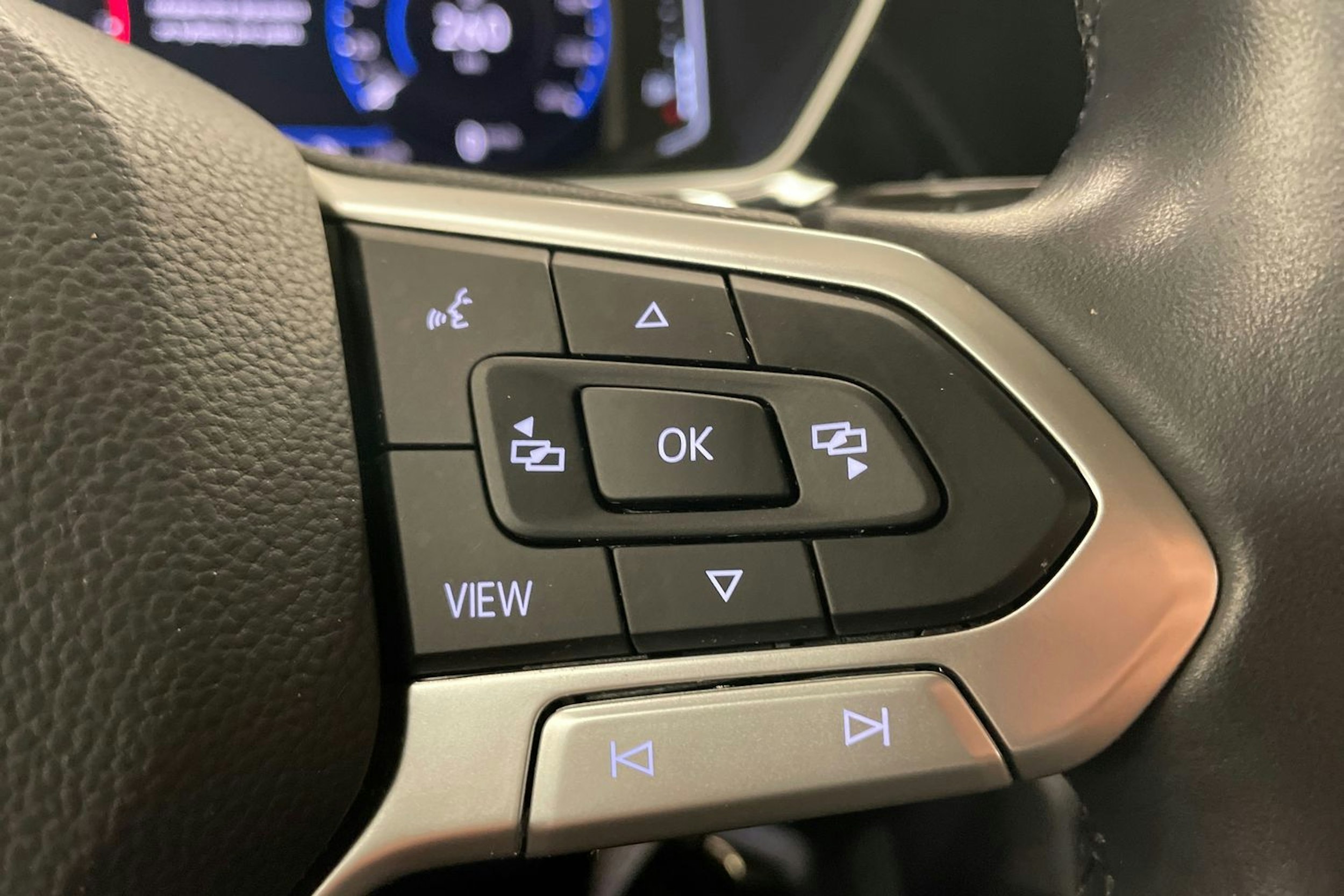 Harmaa Volkswagen T-Cross 2020 kuva 16.