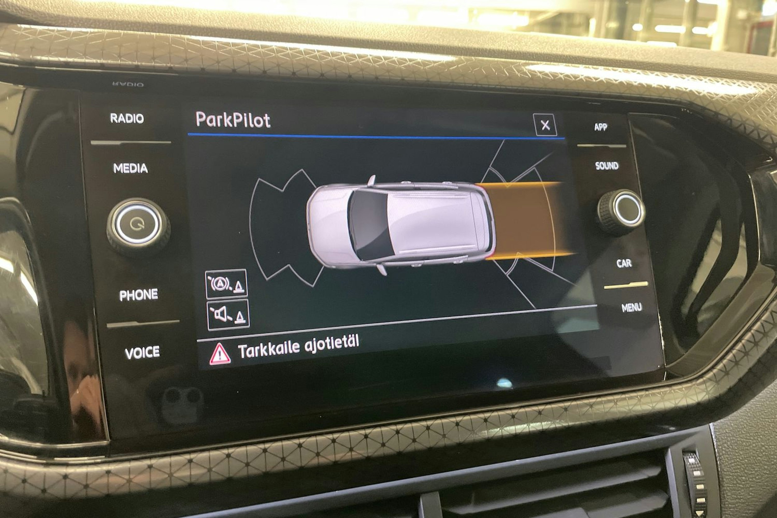 Harmaa Volkswagen T-Cross 2020 kuva 19.