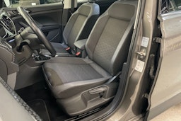 Harmaa Volkswagen T-Cross 2020 kuva 21.