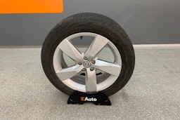 Harmaa Volkswagen T-Cross 2020 kuva 24.