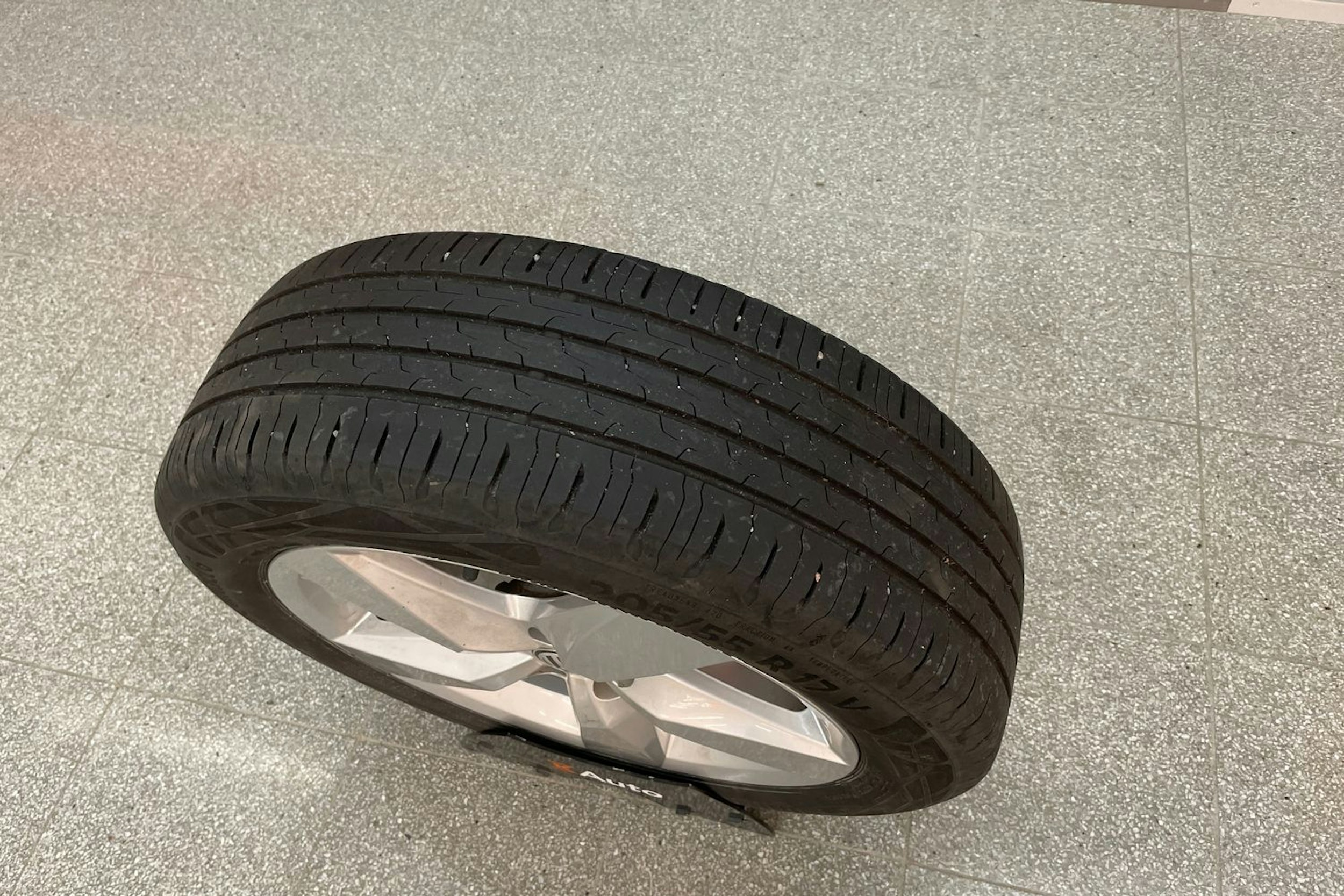 Harmaa Volkswagen T-Cross 2020 kuva 25.