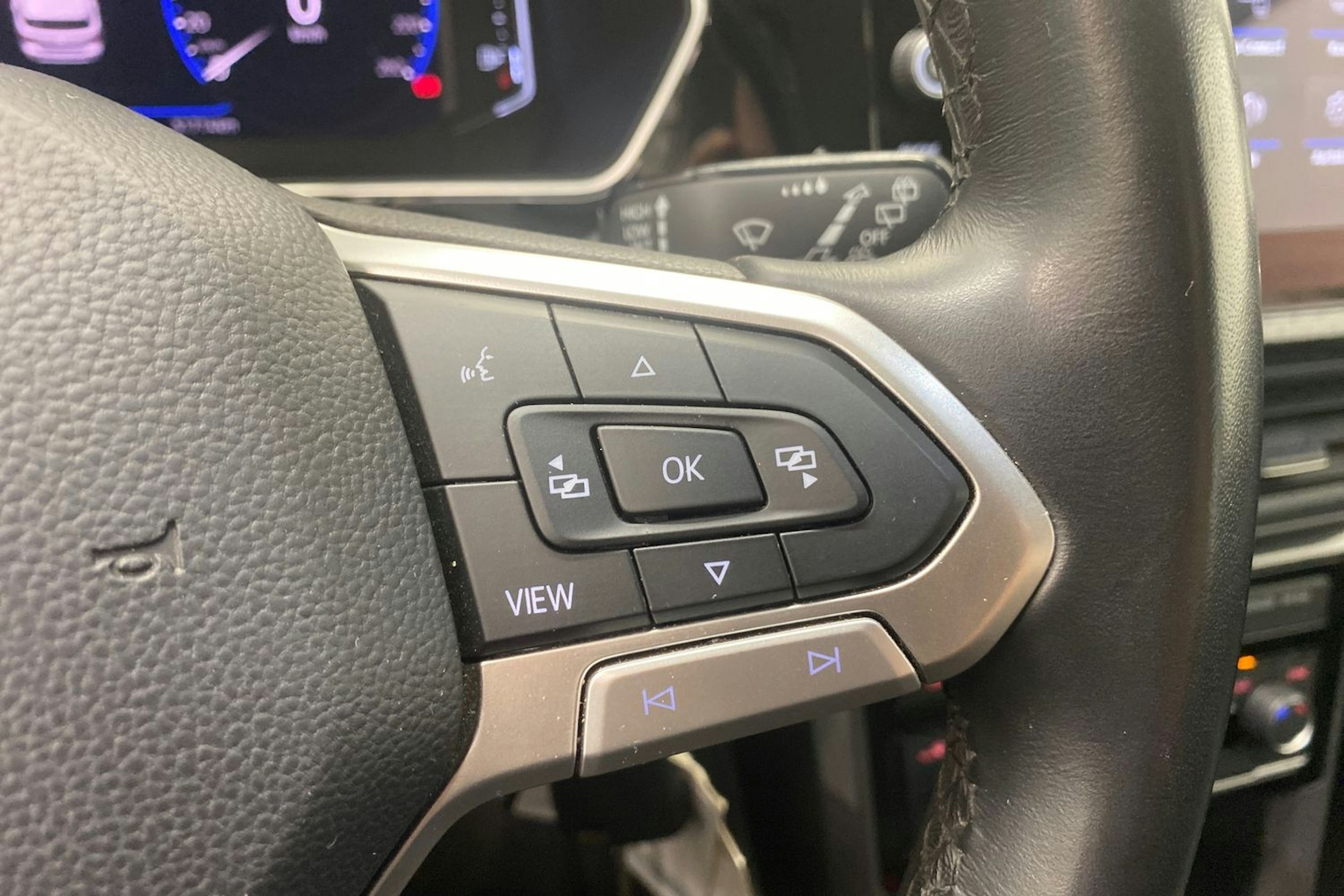 Valkoinen Volkswagen T-Cross 2020 kuva 16.