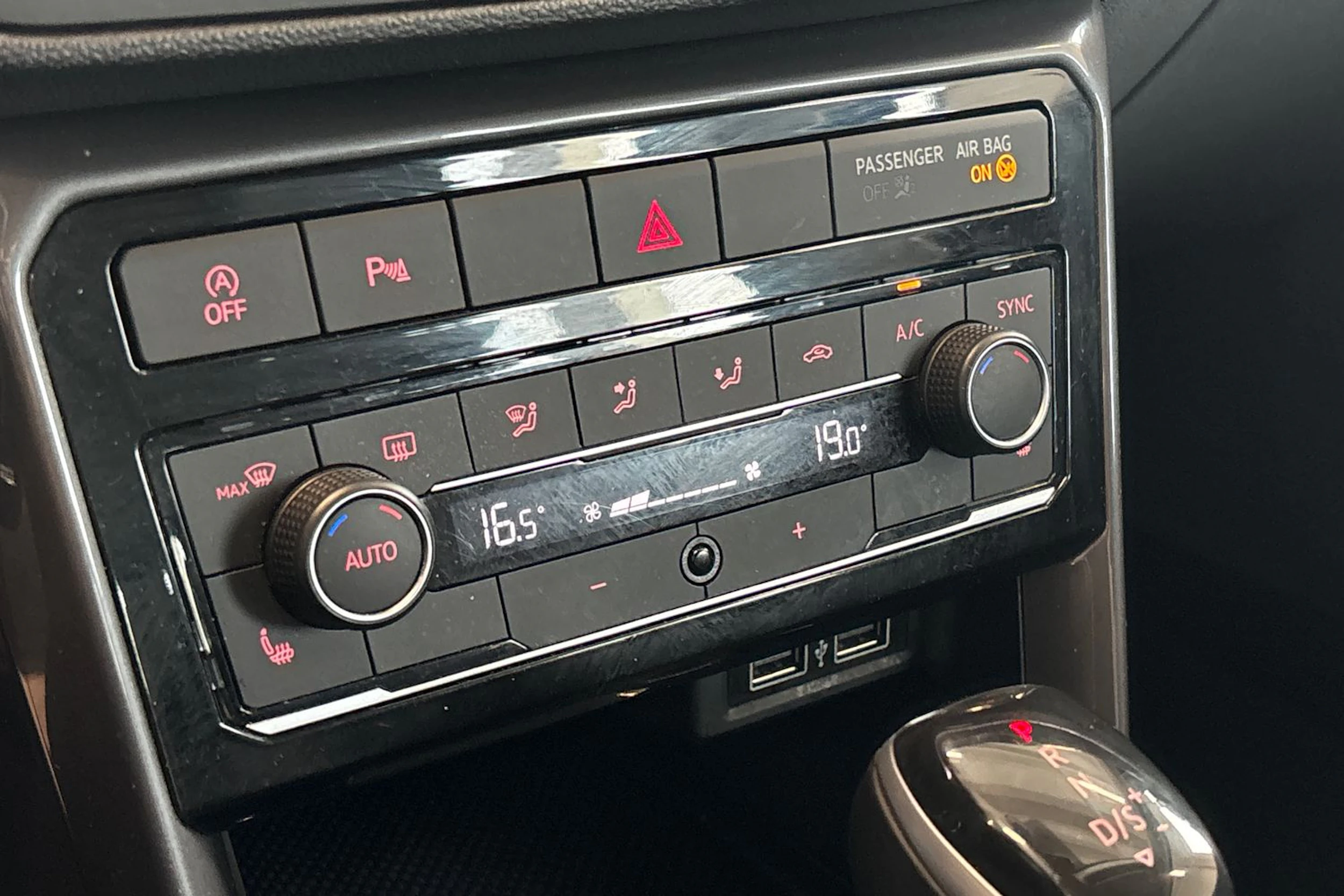 met. sininen Volkswagen T-Cross 2020 kuva 21.
