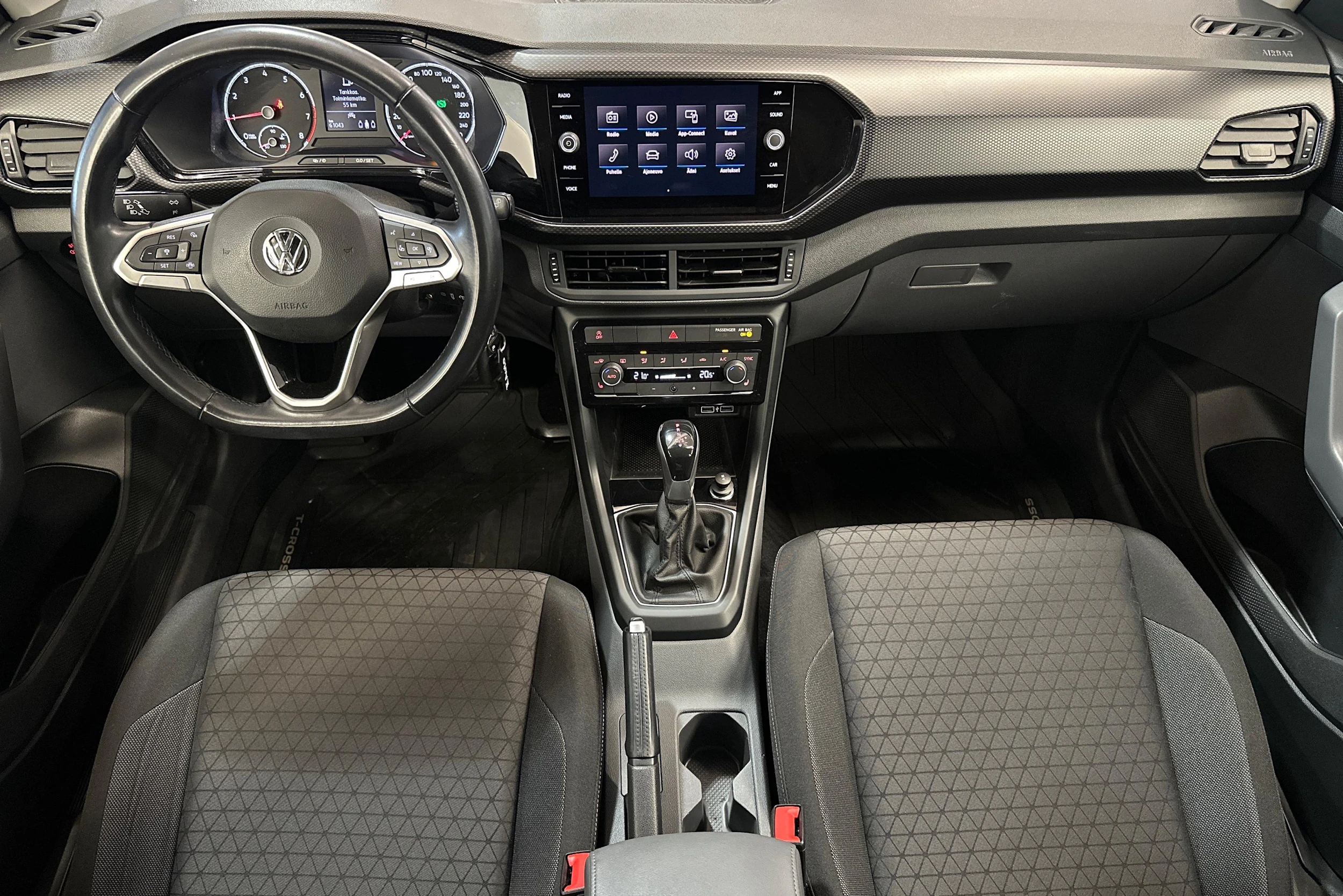 punainen Volkswagen T-Cross 2020 kuva 9.