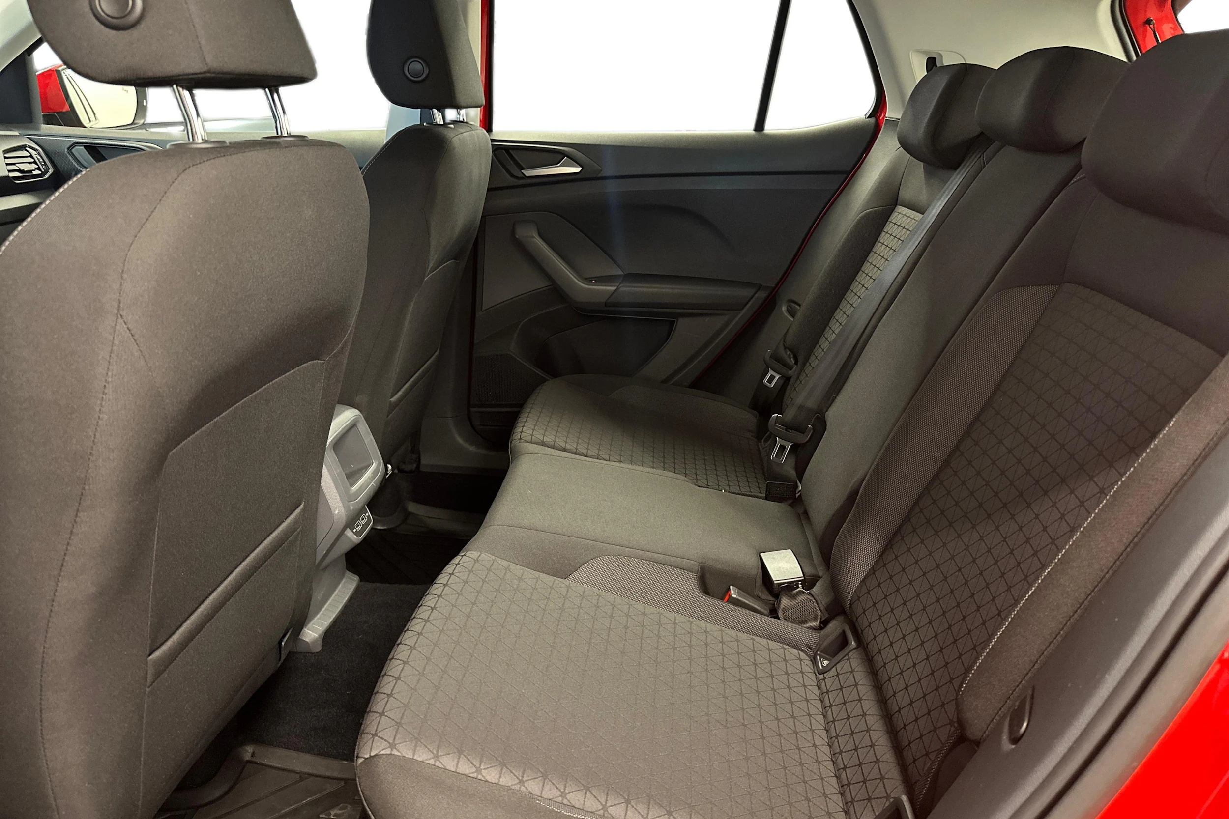 punainen Volkswagen T-Cross 2020 kuva 11.