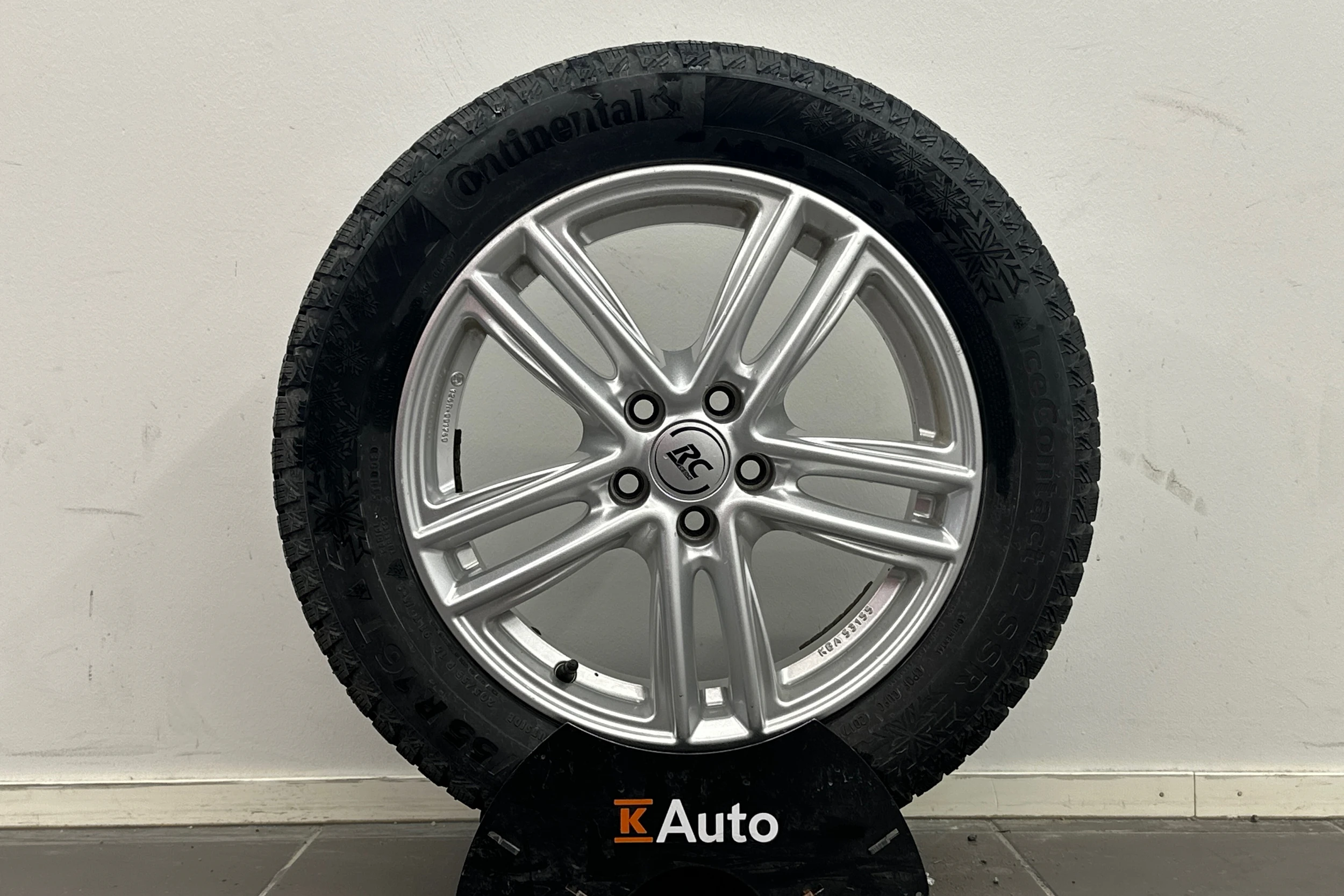 punainen Volkswagen T-Cross 2020 kuva 13.