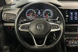 punainen Volkswagen T-Cross 2020 kuva 15.